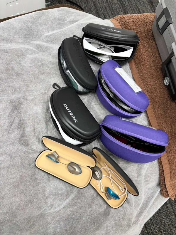 ゼオのゴーグルなど付属品の参考写真
